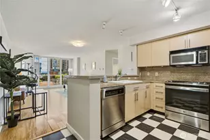 1100 106th Ave NE, Bellevue, WA 98004 - Photo 7