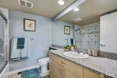 1100 106th Avenue NE #704, Bellevue, WA 98004 - Photo 11