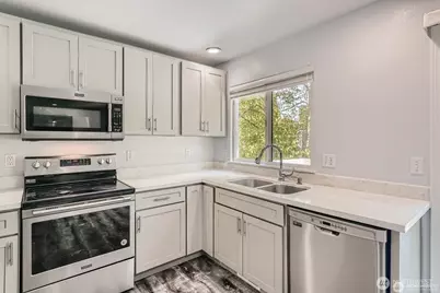 11716 SE 264th Place, Kent, WA 98030 - Photo 5