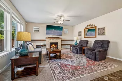 16237 76th Avenue Court E, Puyallup, WA 98375 - Photo 11