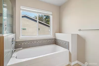16237 76th Avenue Court E, Puyallup, WA 98375 - Photo 19