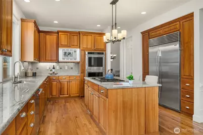 2446 279th Drive SE, Sammamish, WA 98075 - Photo 13