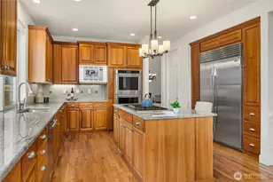 2446 279th Dr SE, Sammamish, WA 98075 - Photo 13