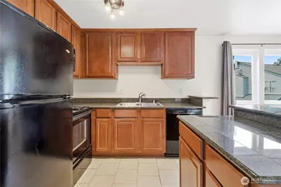 20322 Bothell Everett Highway #E301, Bothell, WA 98012 - Photo 9