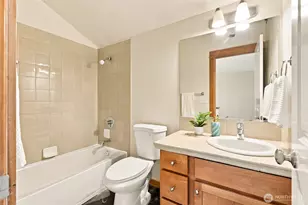 9243 35th Ave SW, Seattle, WA 98126 - Photo 7