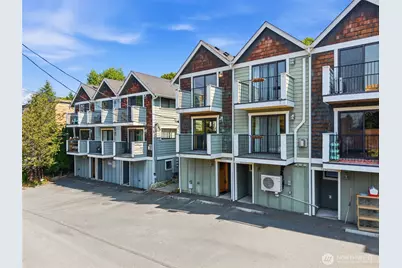 9243 35th Ave SW #A, Seattle, WA 98126 - Photo 3