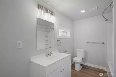 256 Douglas Street, Longview, WA 98632 - Photo 27