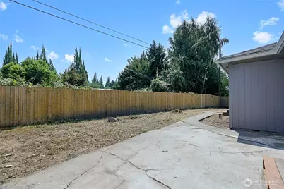 256 Douglas Street, Longview, WA 98632 - Photo 37