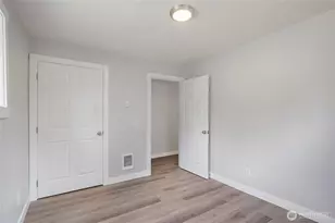256 Douglas St, Longview, WA 98632 - Photo 31