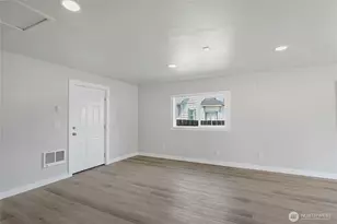 256 Douglas St, Longview, WA 98632 - Photo 23