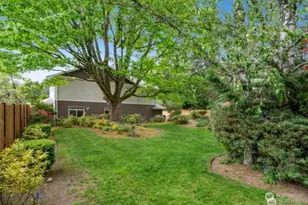 1447 NE 166th Ct, Shoreline, WA 98155 - Photo 33