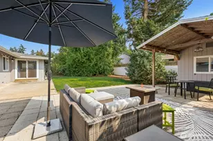 2701 NE 24th St, Renton, WA 98056 - Photo 25