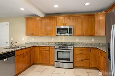 10217 148th Avenue SE, Renton, WA 98059 - Photo 3