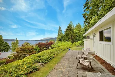 1848 W Lake Sammamish Parkway SE, Bellevue, WA 98008 - Photo 9