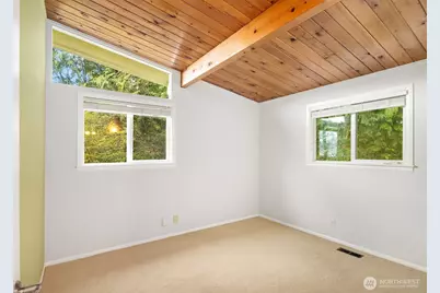 1848 W Lake Sammamish Parkway SE, Bellevue, WA 98008 - Photo 17