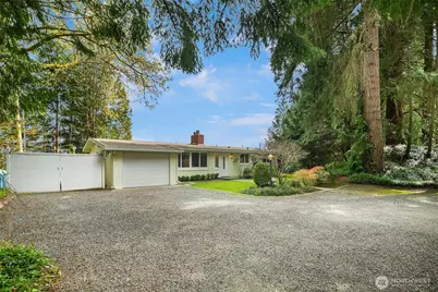 1848 W Lake Sammamish Parkway SE, Bellevue, WA 98008 - Photo 3