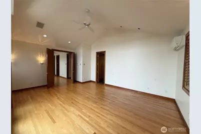 7275 N Mercer Way, Mercer Island, WA 98040 - Photo 27