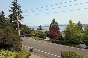 7275 N Mercer Way, Mercer Island, WA 98040 - Photo 19