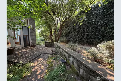 7275 N Mercer Way, Mercer Island, WA 98040 - Photo 33