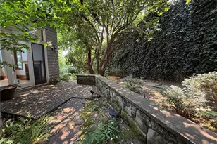 7275 N Mercer Way, Mercer Island, WA 98040 - Photo 33