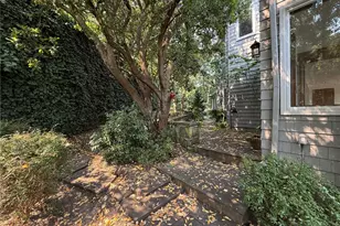 7275 N Mercer Way, Mercer Island, WA 98040 - Photo 35