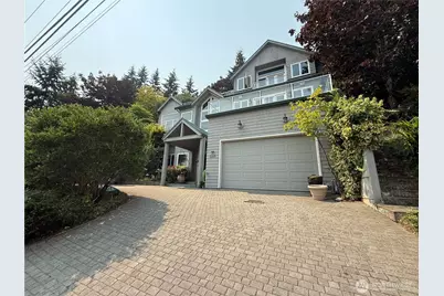 7275 N Mercer Way, Mercer Island, WA 98040 - Photo 1