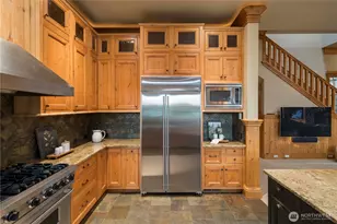 20914 Snag Island Dr E, Lake Tapps, WA 98391 - Photo 17