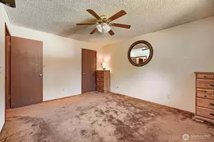 16108 43rd St E, Sumner, WA 98391 - Photo 19