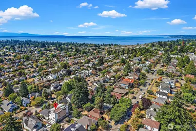 8012 20th Avenue NW, Seattle, WA 98117 - Photo 29