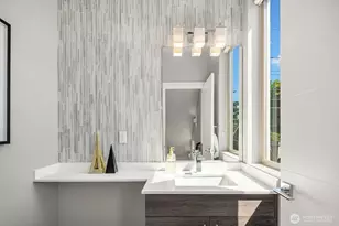 8012 20th Ave NW, Seattle, WA 98117 - Photo 13