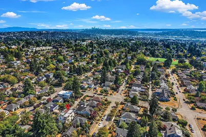 8012 20th Avenue NW, Seattle, WA 98117 - Photo 31