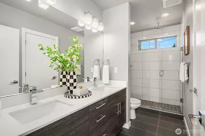 8012 20th Avenue NW, Seattle, WA 98117 - Photo 17