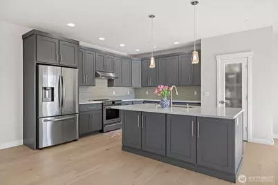17115 11th Place W #B, Lynnwood, WA 98037 - Photo 3