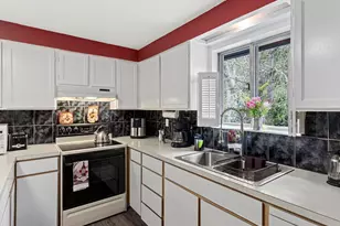 16445 Ambaum Blvd S, Burien, WA 98148 - Photo 29