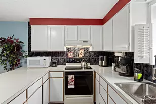 16445 Ambaum Blvd S, Burien, WA 98148 - Photo 27