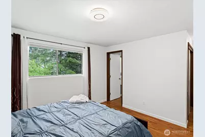 16445 Ambaum Boulevard S, Burien, WA 98148 - Photo 15