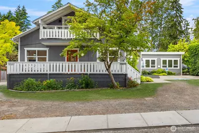 151 Finch Place SW, Bainbridge Island, WA 98110 - Photo 1