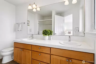 936 N 35th Street #E, Seattle, WA 98103 - Photo 17