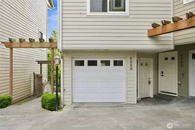 936 N 35th Street #E, Seattle, WA 98103 - Photo 25
