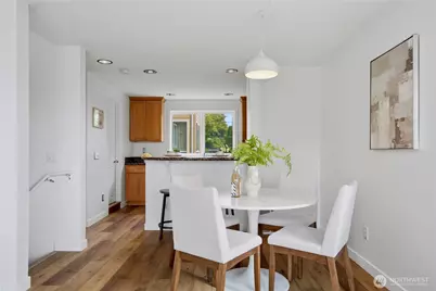 936 N 35th Street #E, Seattle, WA 98103 - Photo 9