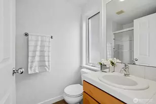 936 N 35th St, Seattle, WA 98103 - Photo 21