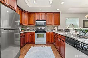 3922 214th St SW, Mountlake Terrace, WA 98043 - Photo 9
