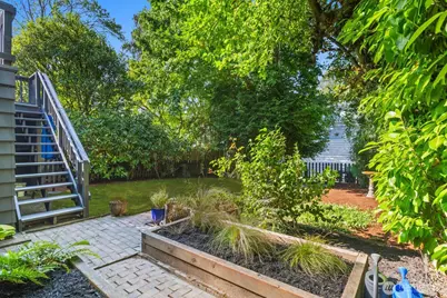 1624 E McGraw Street, Seattle, WA 98112 - Photo 35