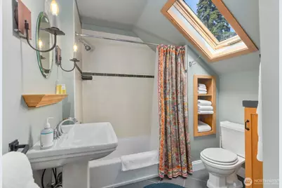 1624 E McGraw Street, Seattle, WA 98112 - Photo 21