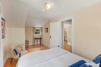 1624 E McGraw Street, Seattle, WA 98112 - Photo 17