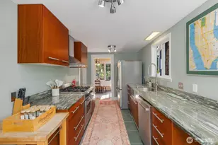 1624 E McGraw St, Seattle, WA 98112 - Photo 13