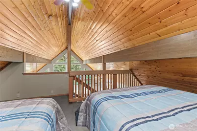 27525 W Lake Riley Road, Arlington, WA 98223 - Photo 31