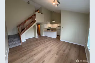 3660 Whitman Avenue N, Seattle, WA 98103 - Photo 17
