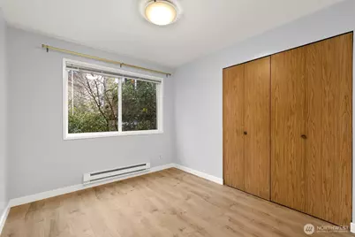 3660 Whitman Avenue N, Seattle, WA 98103 - Photo 13