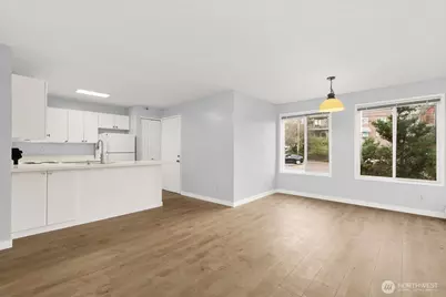 3660 Whitman Avenue N, Seattle, WA 98103 - Photo 5